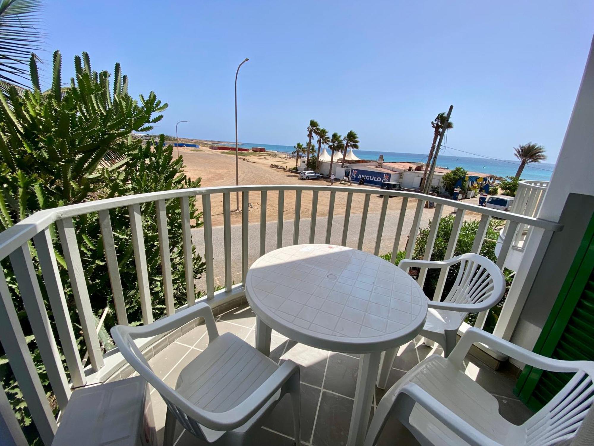 Leme Bedje Sea View - By Bobbywashere ซังตามาเรีย ภายนอก รูปภาพ