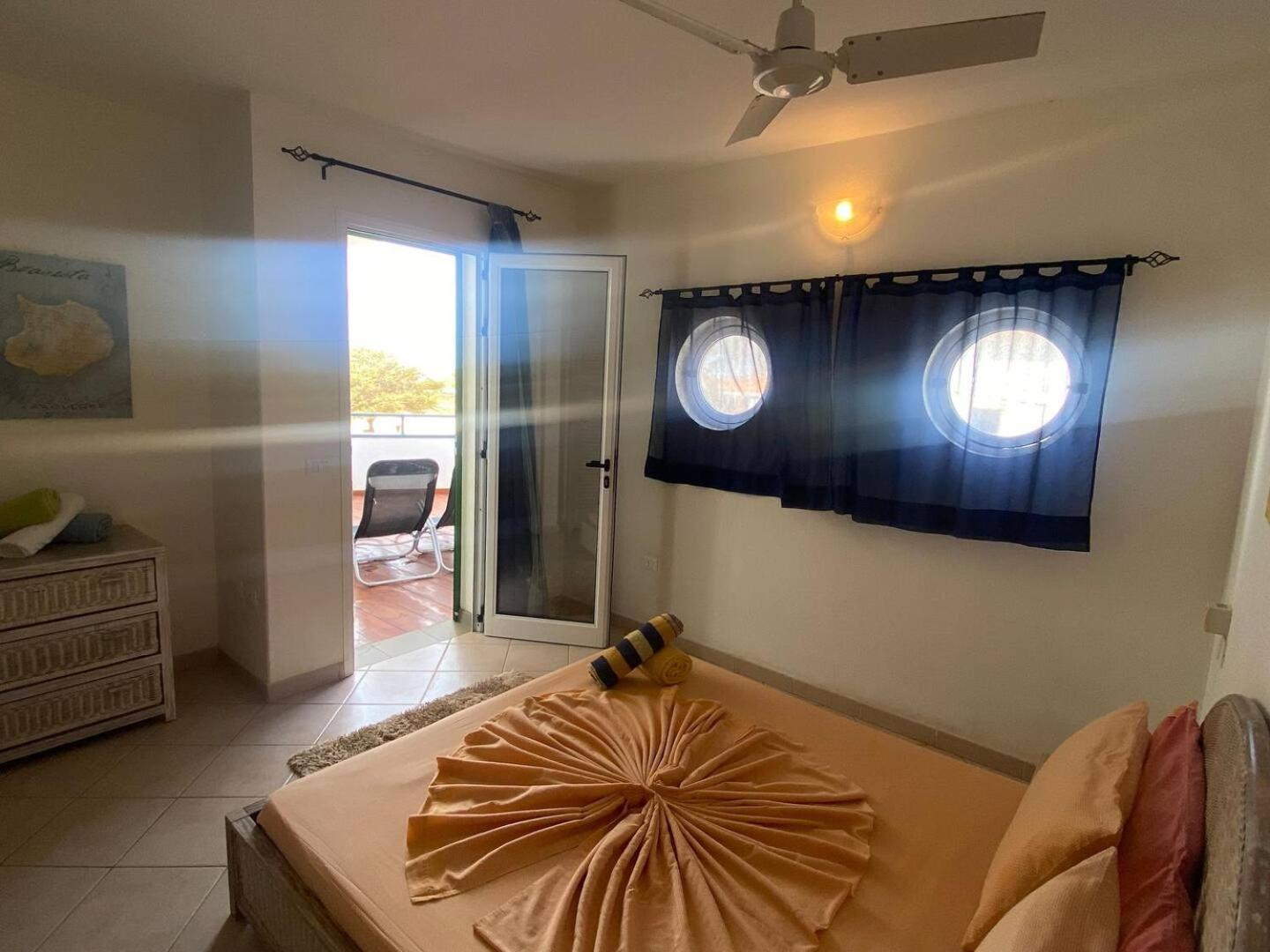 Leme Bedje Sea View - By Bobbywashere ซังตามาเรีย ภายนอก รูปภาพ