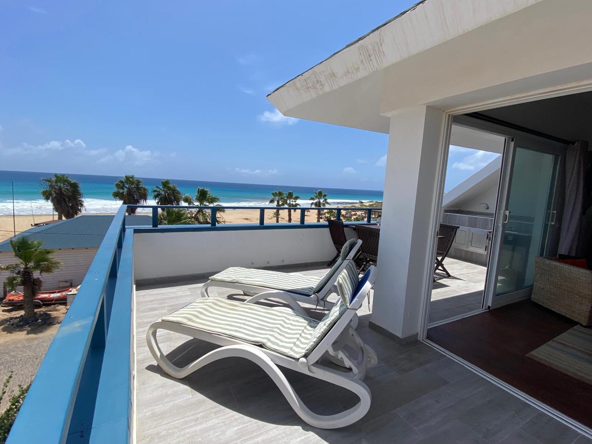 Leme Bedje Sea View - By Bobbywashere ซังตามาเรีย ภายนอก รูปภาพ
